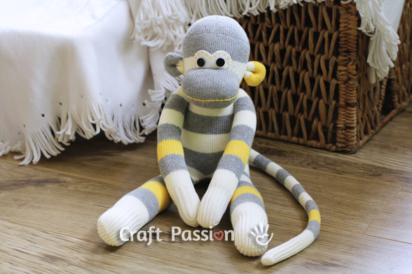 11-10-diy-adorable-sock-toys