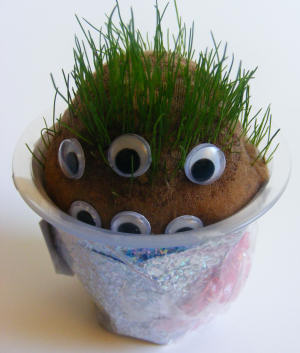 5-6-yogurt-pot-crafts-for-kids