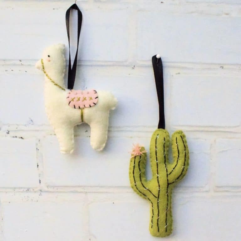 felt llama and cactus pattern free