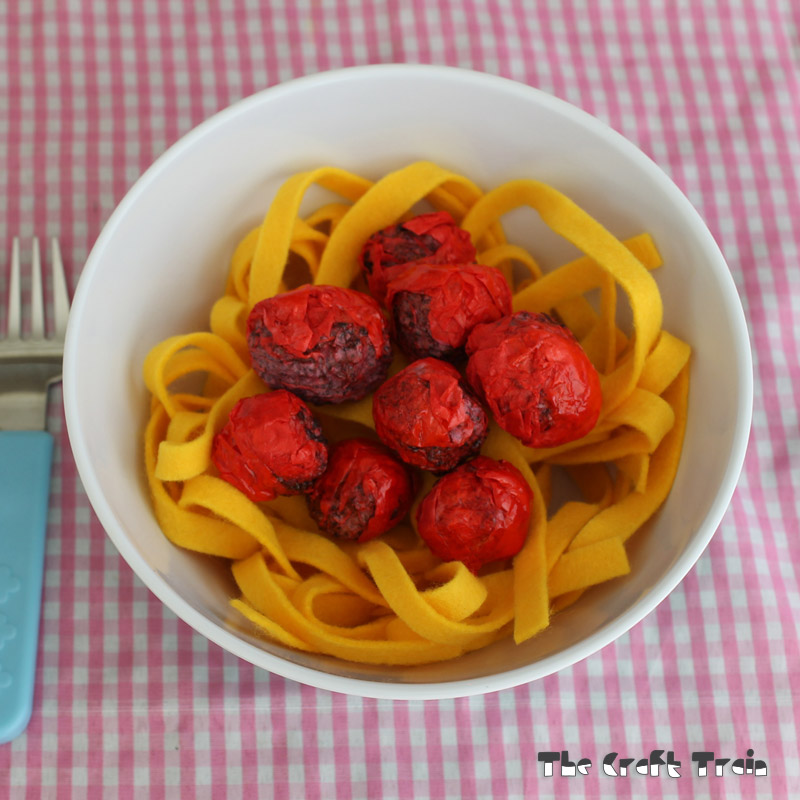 3-10-diy-pretend-play-foods