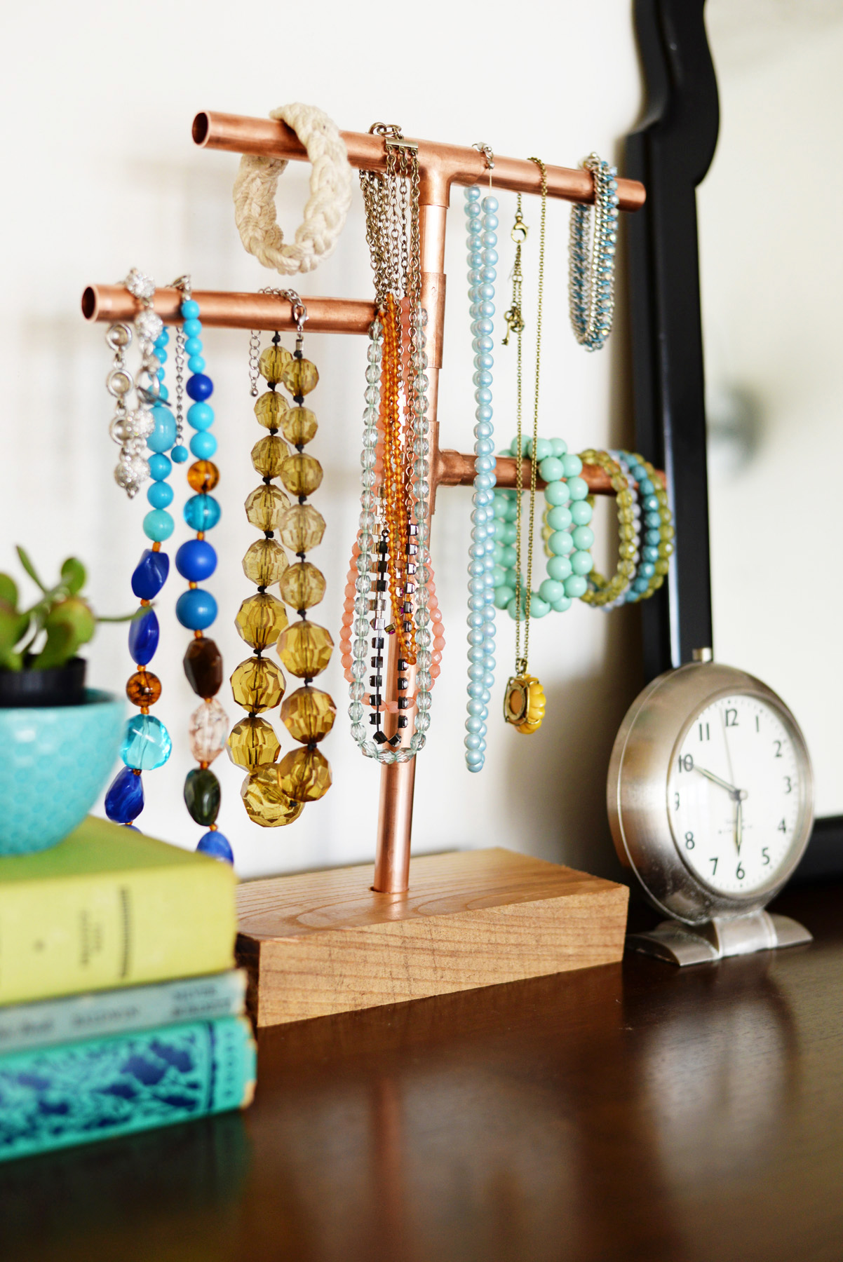 DIY Rustic Jewelry Display