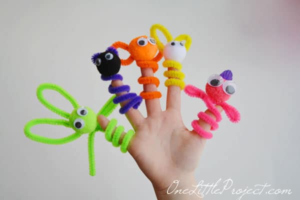 Easy Pipe Cleaner Finger Puppets