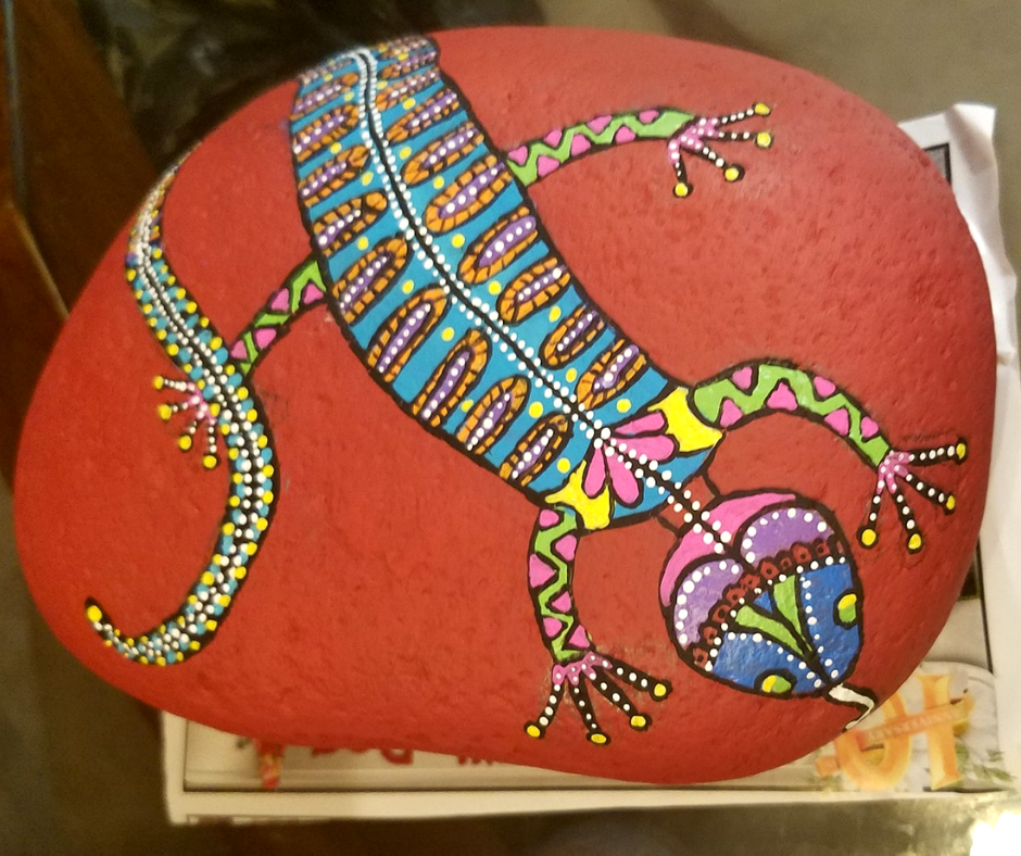 gecko painted rock
