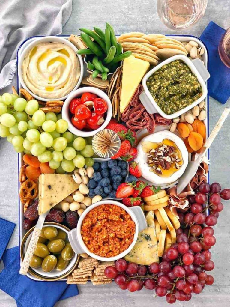14 Creative Charcuterie/ Grazing Boards. Top Tips.