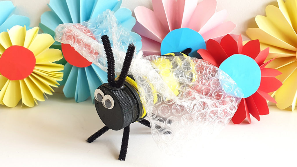 Crafty days in August- honey bee day