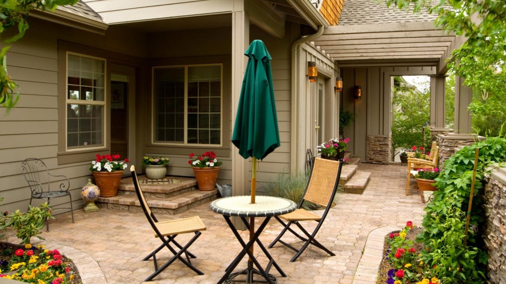 5 Patio Surface Alternatives- clay bricks