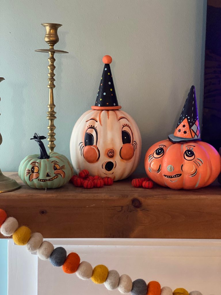 1-halloween-painted-pumpkins