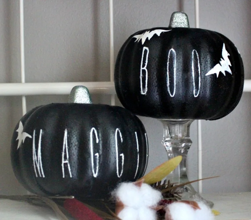 chalkboard pumpkin for halloween
