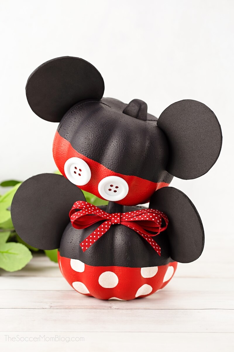 mikey mouse pumpkin