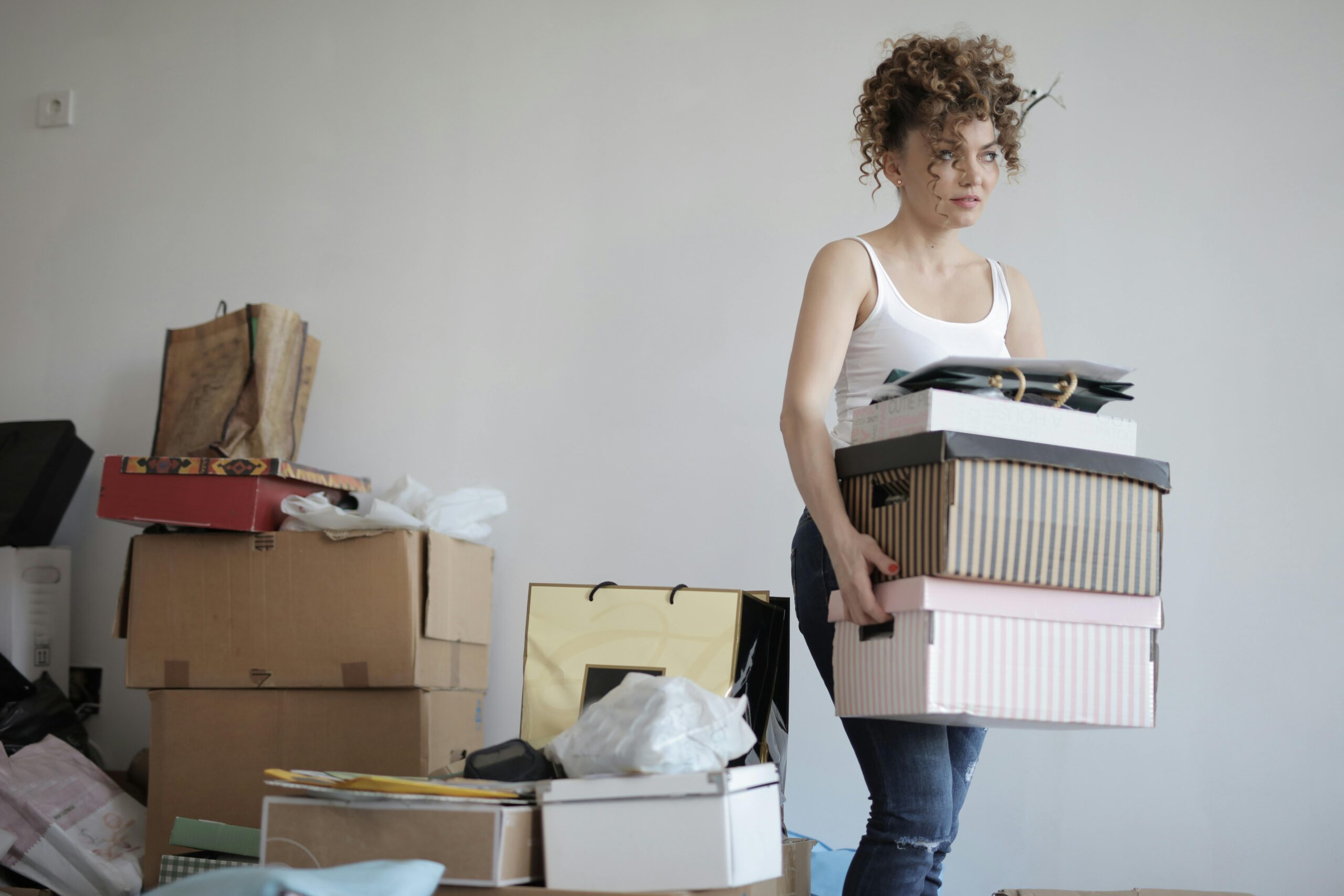 DIY Home Decluttering Tips: Preparing Your Home for Sale